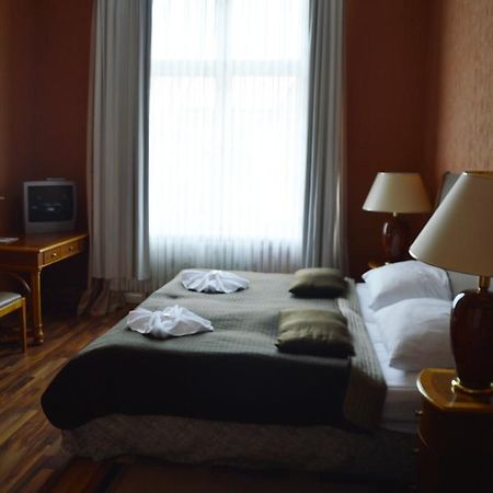 Hotel Pension Ingeborg Berlin Bagian luar foto
