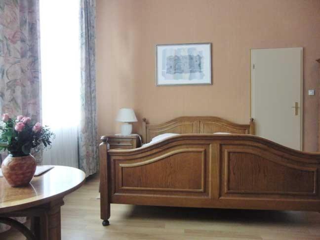 Hotel Pension Ingeborg Berlin Bagian luar foto