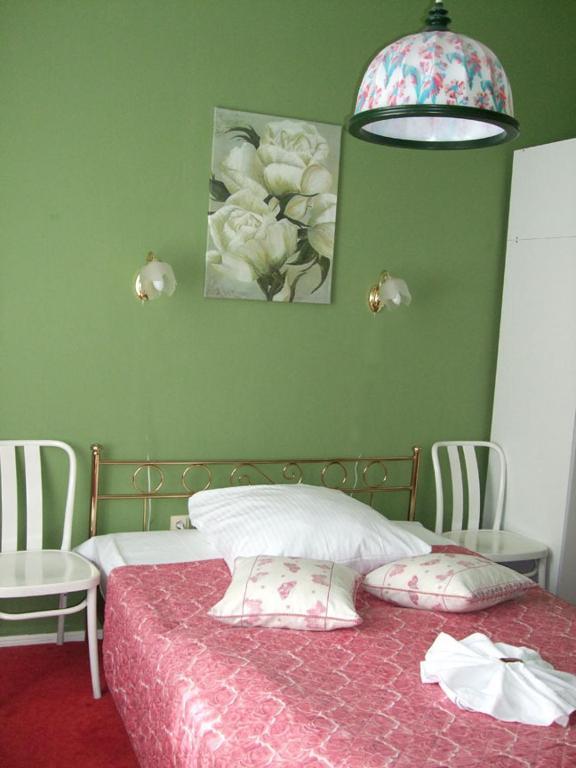 Hotel Pension Ingeborg Berlin Bagian luar foto