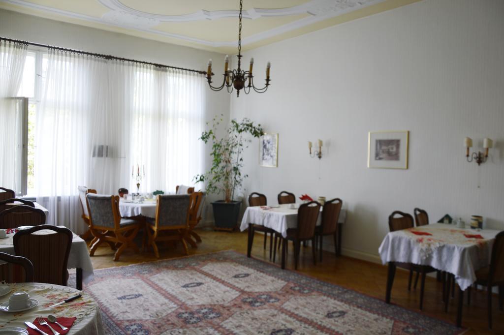 Hotel Pension Ingeborg Berlin Bagian luar foto