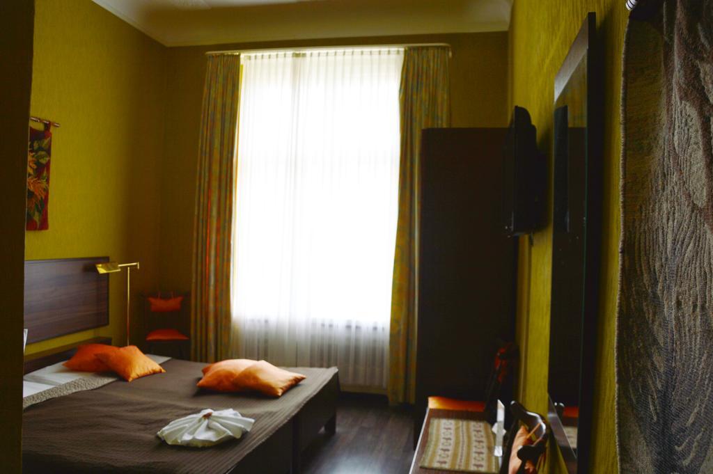 Hotel Pension Ingeborg Berlin Bagian luar foto