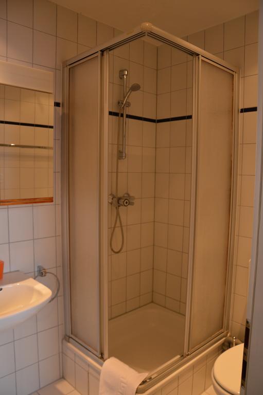 Hotel Pension Ingeborg Berlin Bagian luar foto