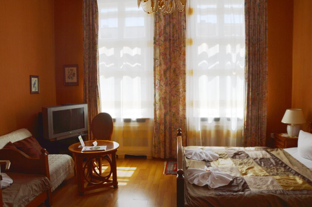 Hotel Pension Ingeborg Berlin Bagian luar foto