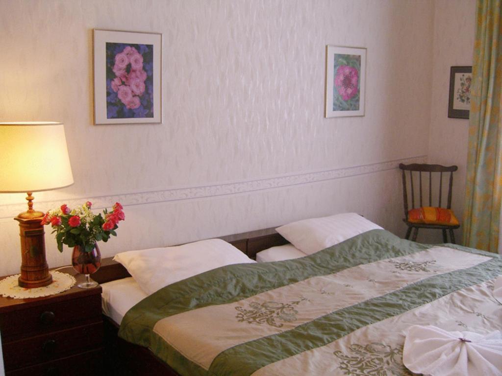 Hotel Pension Ingeborg Berlin Ruang foto